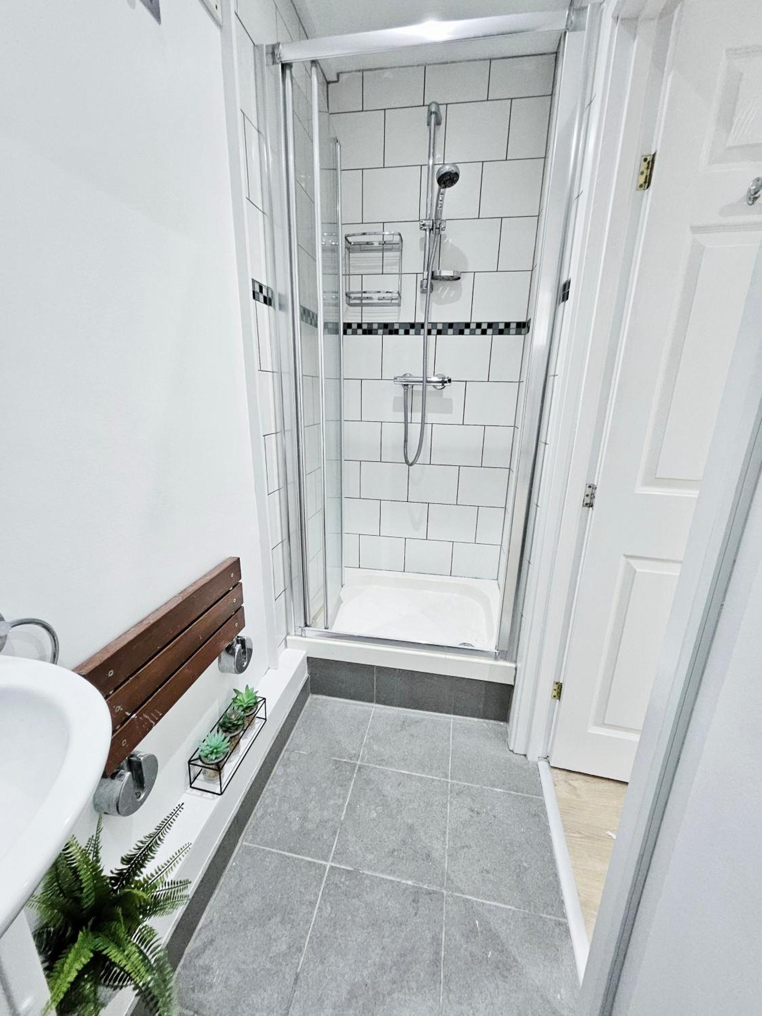 Gdy1 - The Green Dragon Apartment Londra Exterior foto